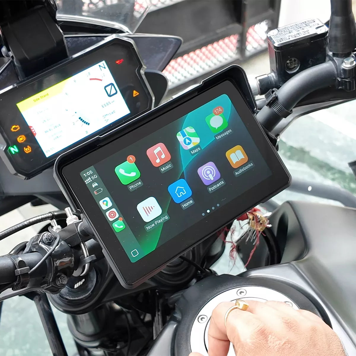 Sidewind Ridge 7 Motorcycle CarPlay Display